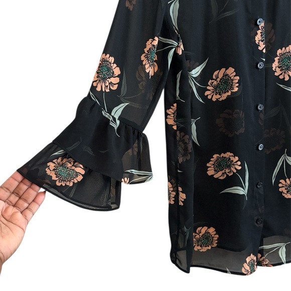 Cabi Floral Black Sheer Blouse Sz Small Lightweight Ruffled Sleeves - Picture 3 of 5